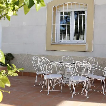 Semesterbostad Turistico Esmeralda Caces