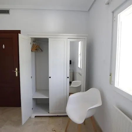 Semesterbostad Turistico Esmeralda Caces