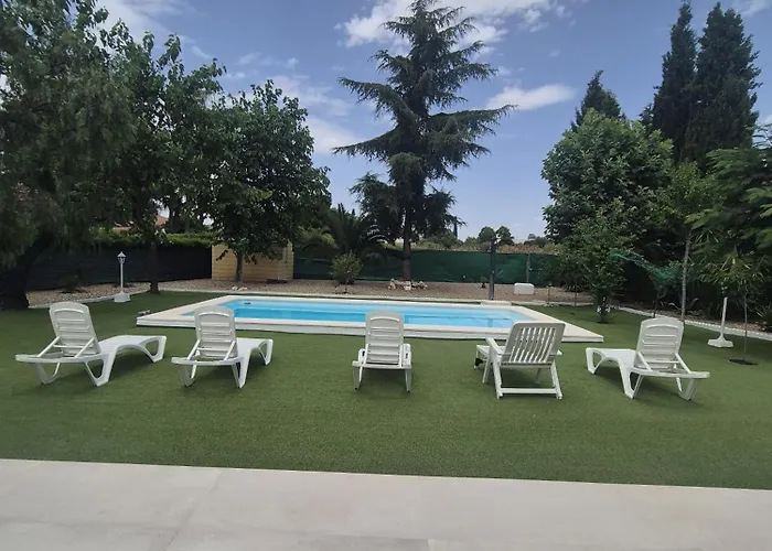 Turistico Esmeralda * Касерес